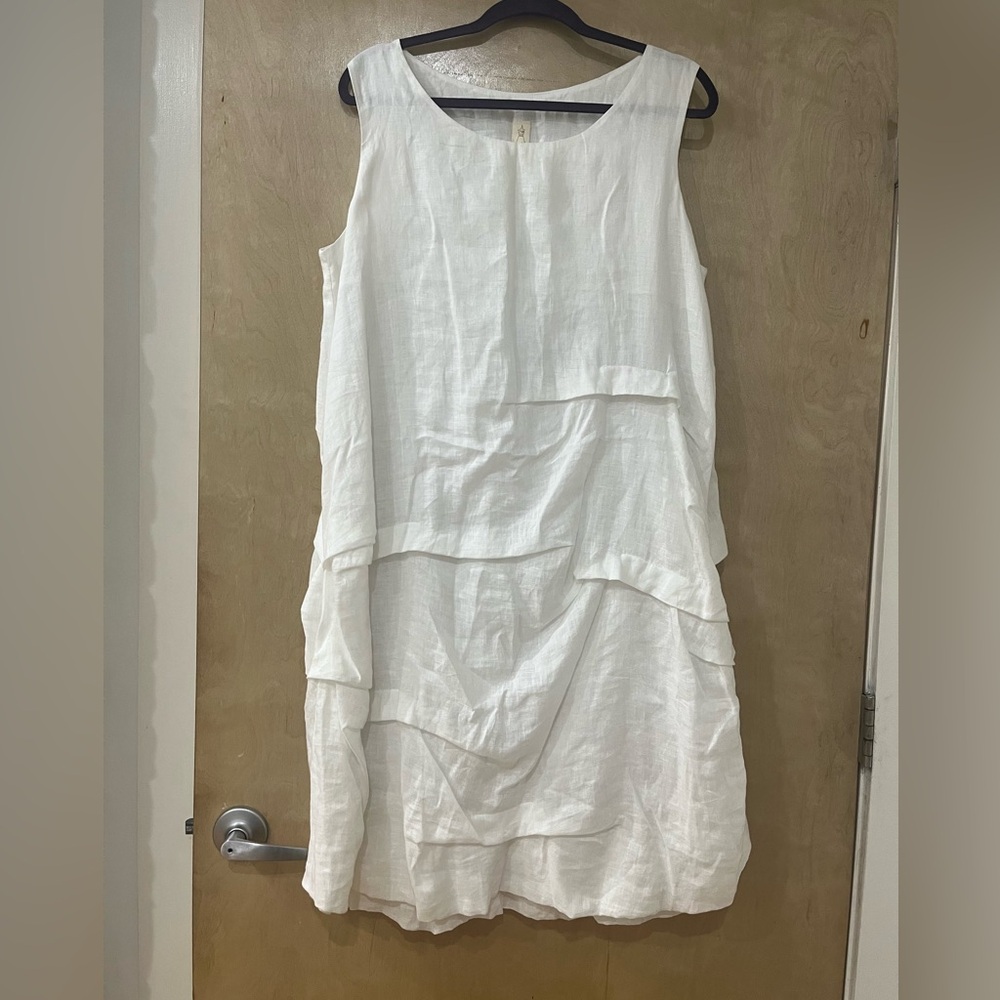 Chalet White Linen Sleeveless Dress